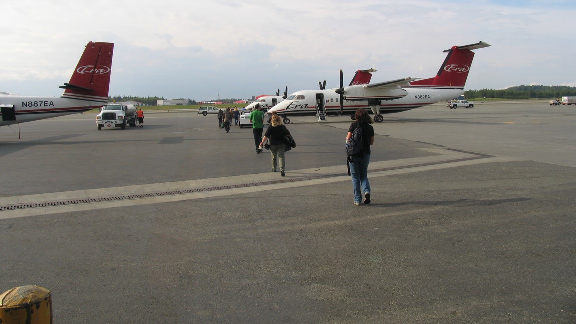 Era Airlines Dash 8