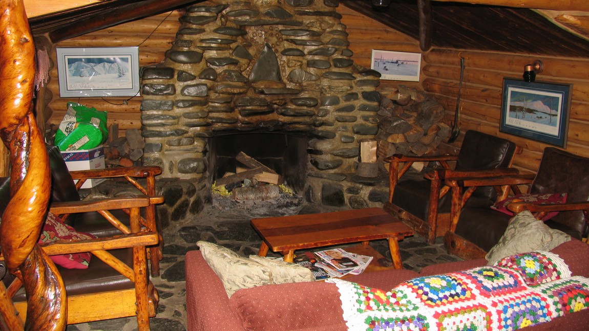 Inside the Mendeltna Lodge