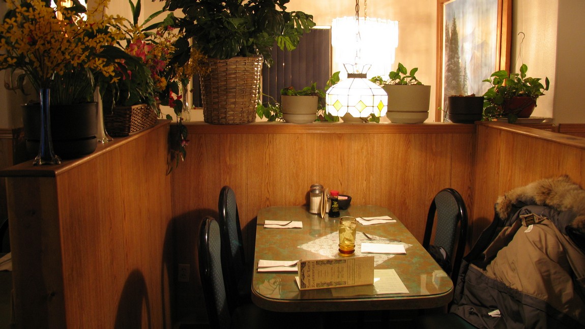 Inside Sam and Lee's