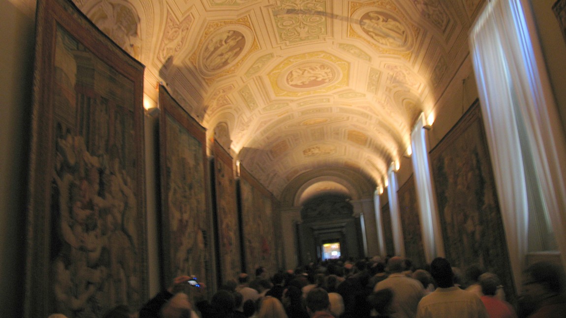 Hall of tapestries