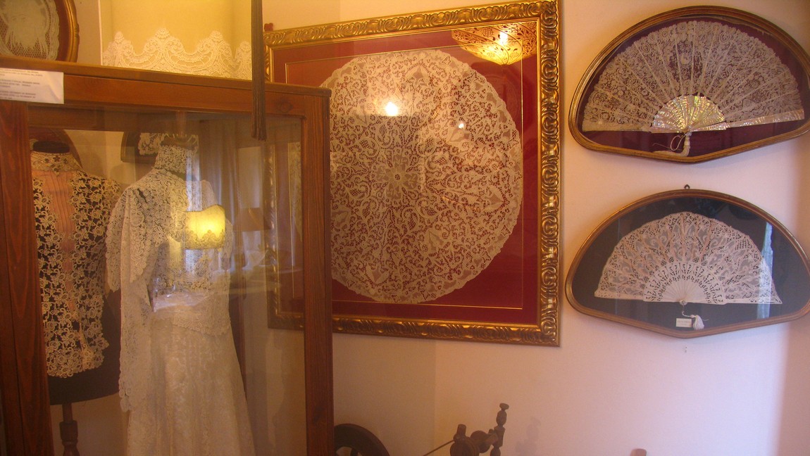 Lace store
