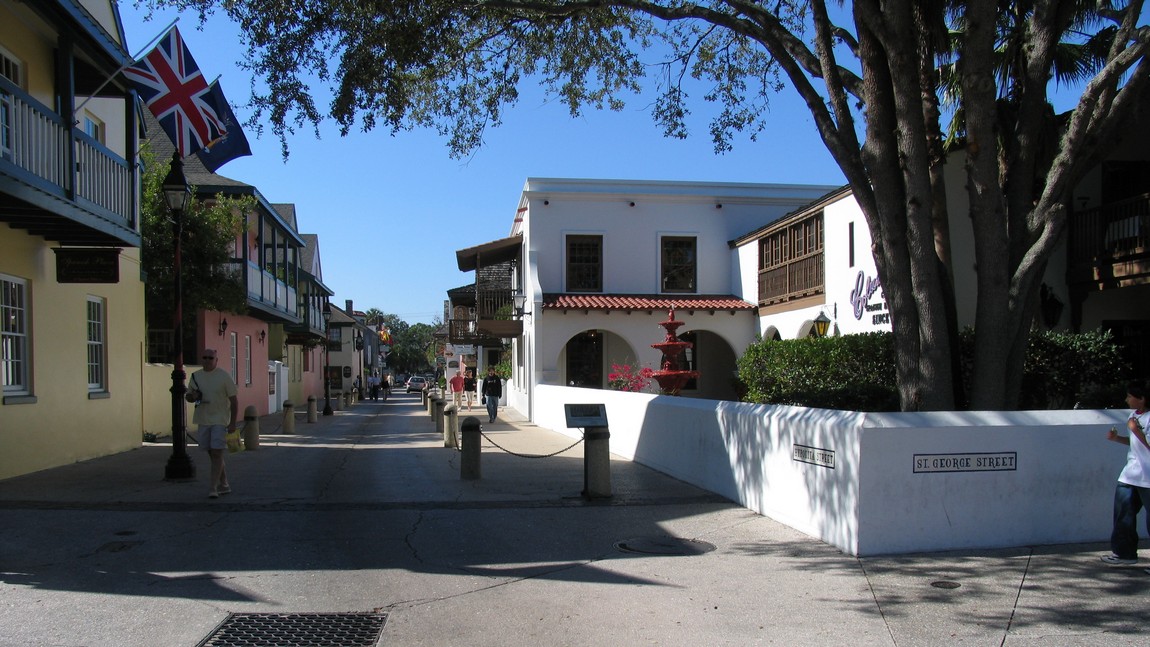 Walking around Saint Augustine
