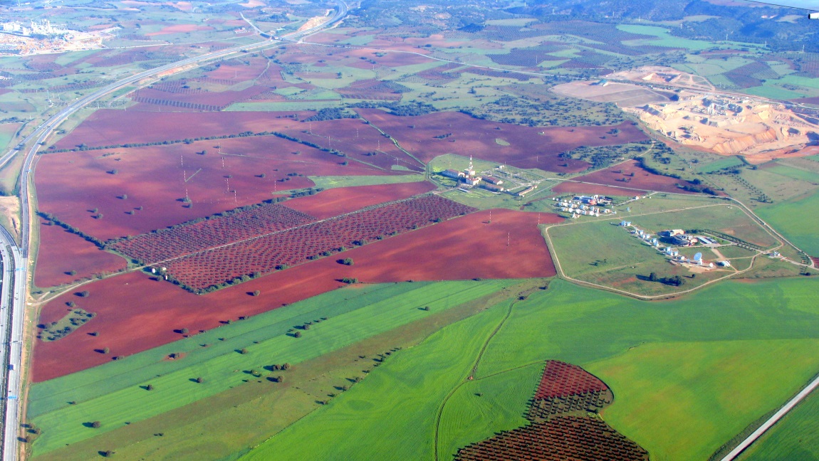 Hispasat telecommunications array