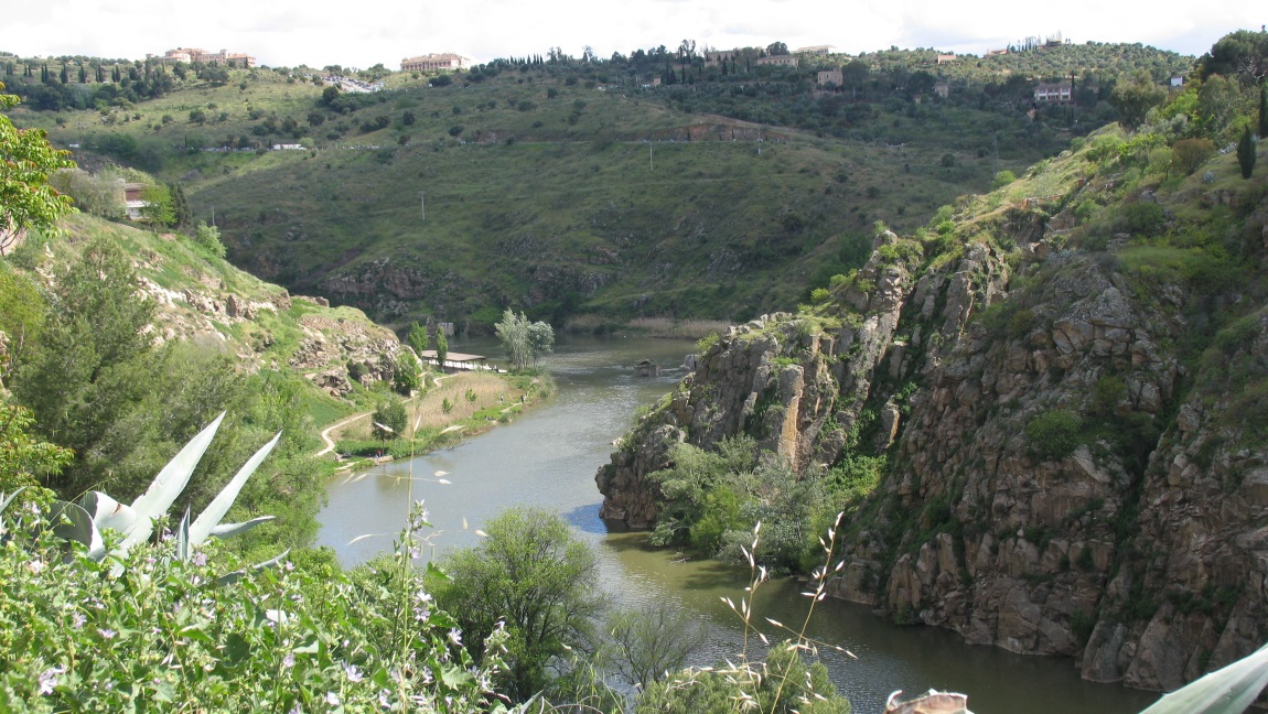 Looking South up the Tagus River