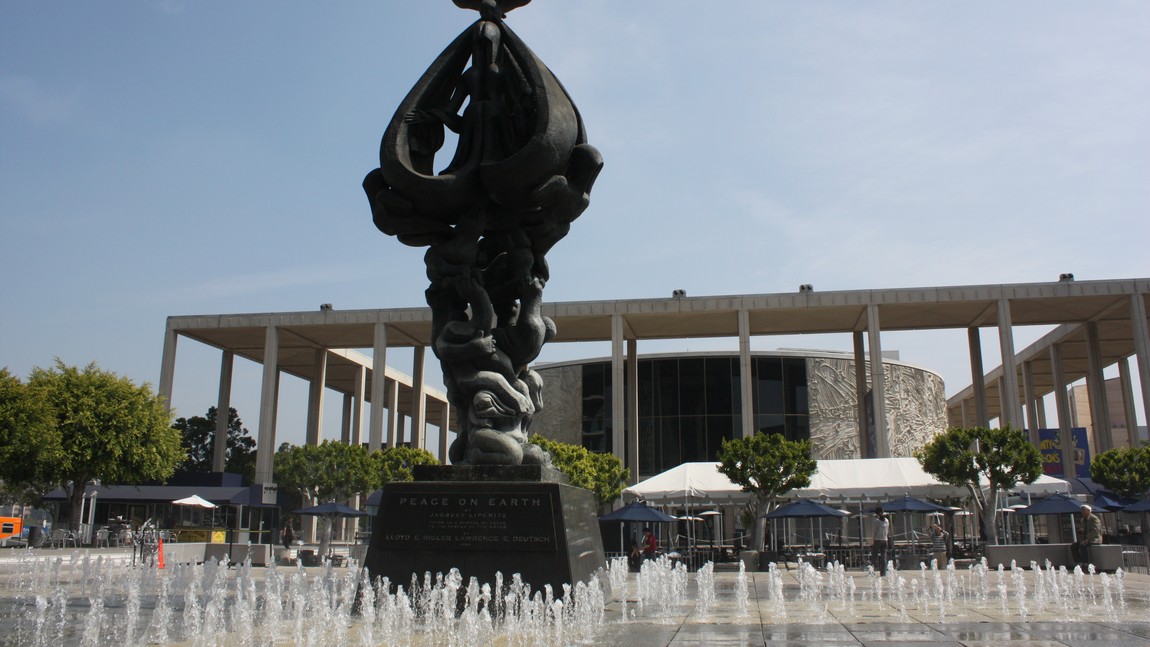 Peace on Earth sculpture