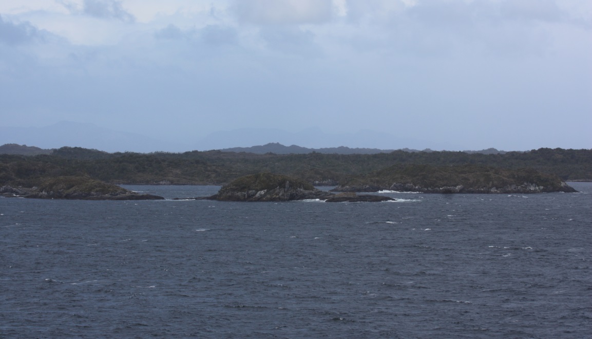 Southern coast of Isla Jorge Montt