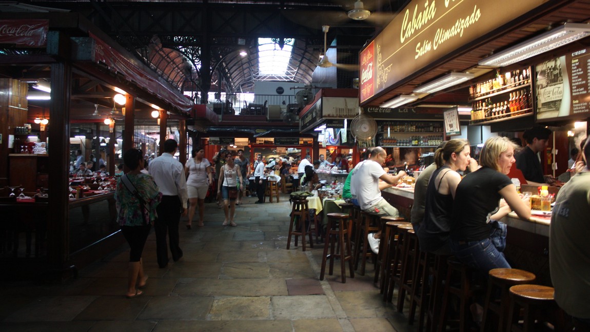 Mercado del Puerto market