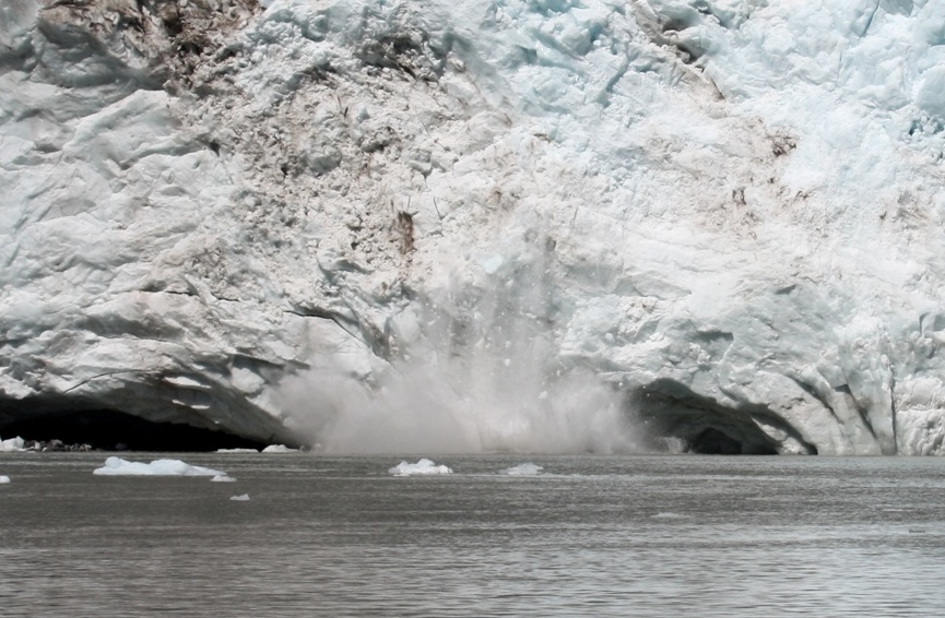 Small icefall from the Northwestern Glacier
