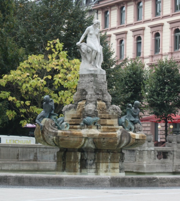 Fountains are actually quite abundant in Frankfurt