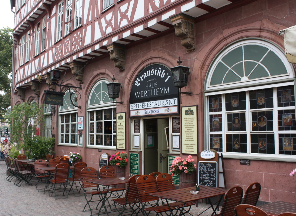 Haus Wertheym restaurant in Romerberg Plaza