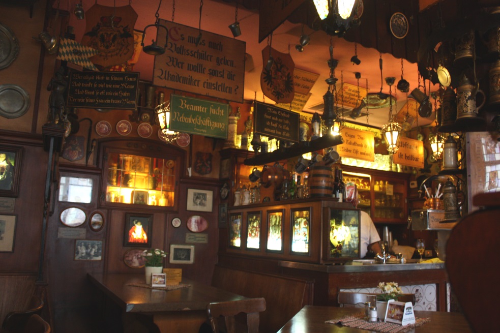 Inside the Haus Wertheym in Romerberg Plaza
