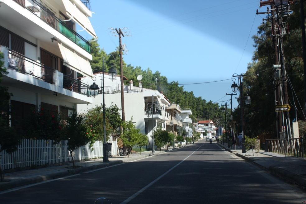 Driving through Katokolo