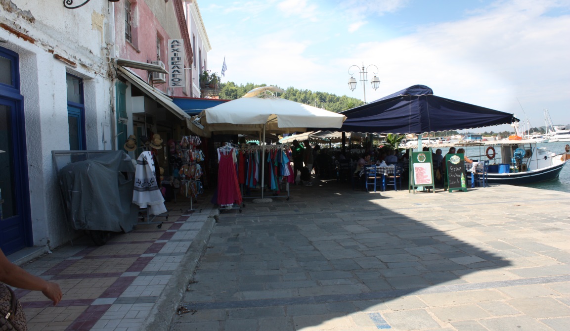 Shopping everywhere near the port in Katokolon