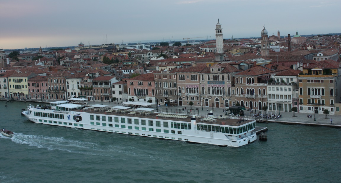 The Rotterdam River Countess