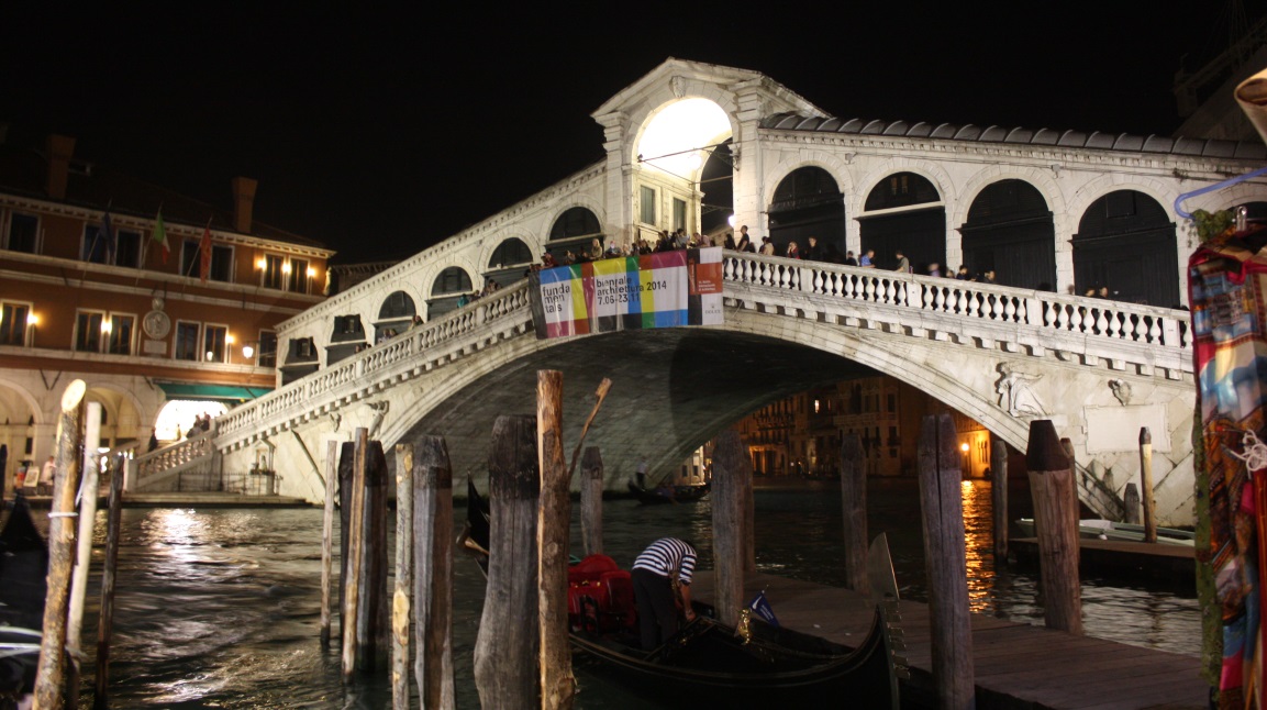 Rialto Bridge at night