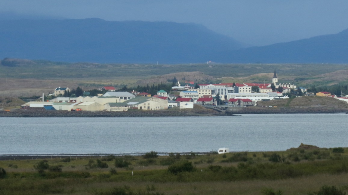 Closer view of Borgarnes