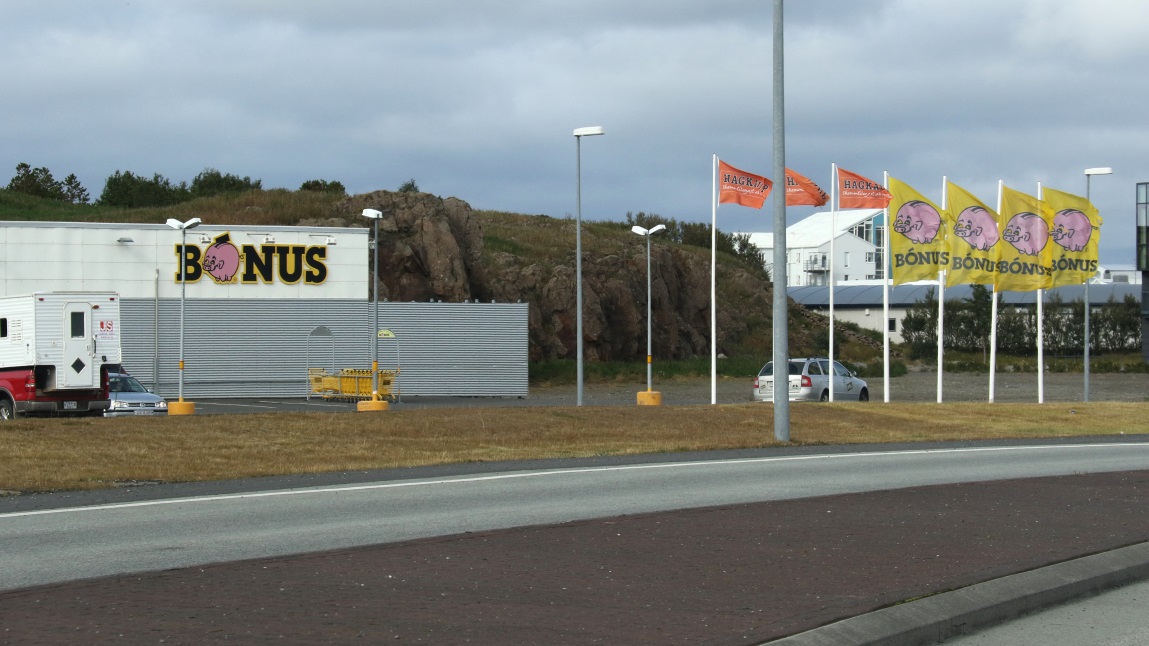 Coming into Borgarnes