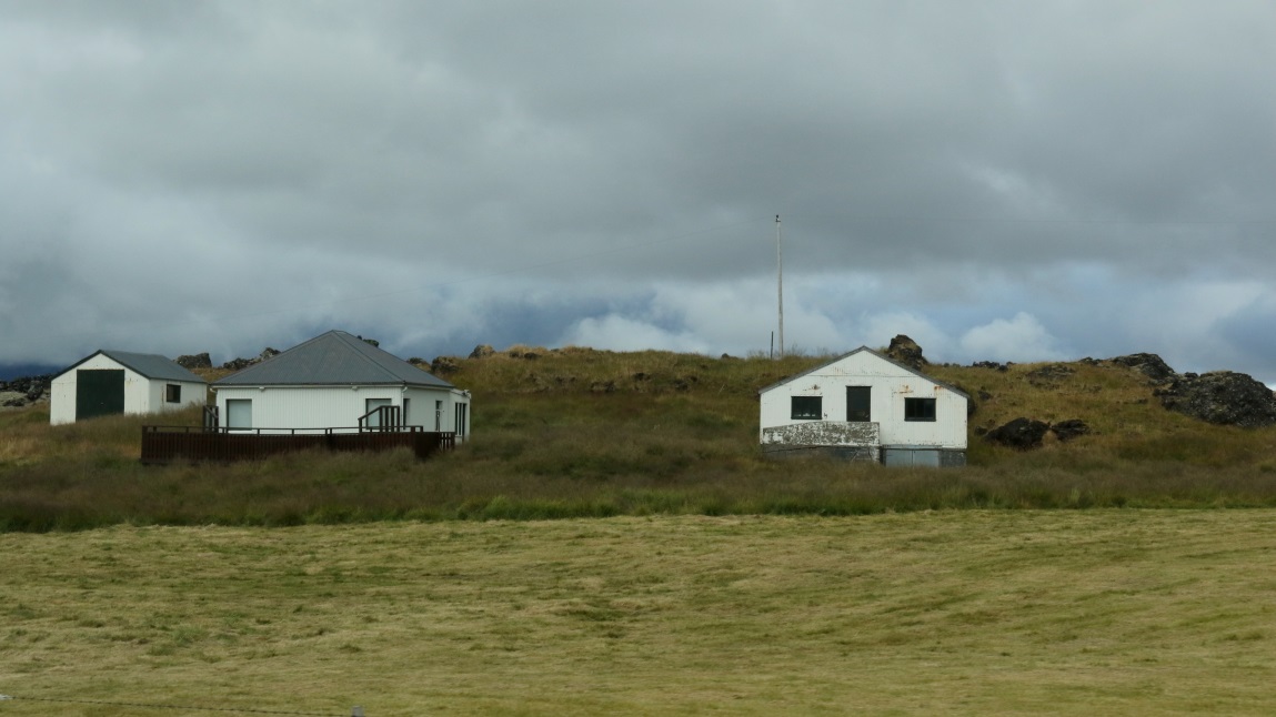 Folks do live in the lava field