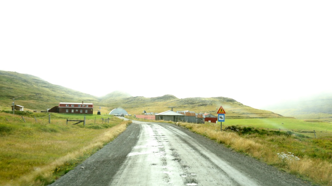 Approaching Hnj�ti