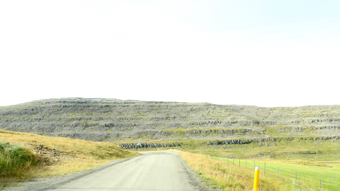 Hills West of Hnj�ti