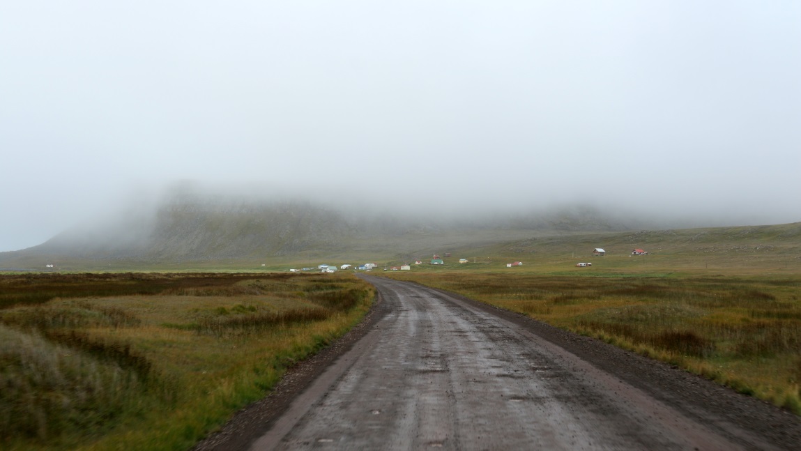 Approaching Hvall�tur