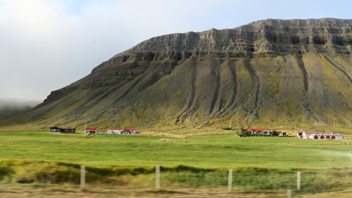 Buildings near Brekkuvellir