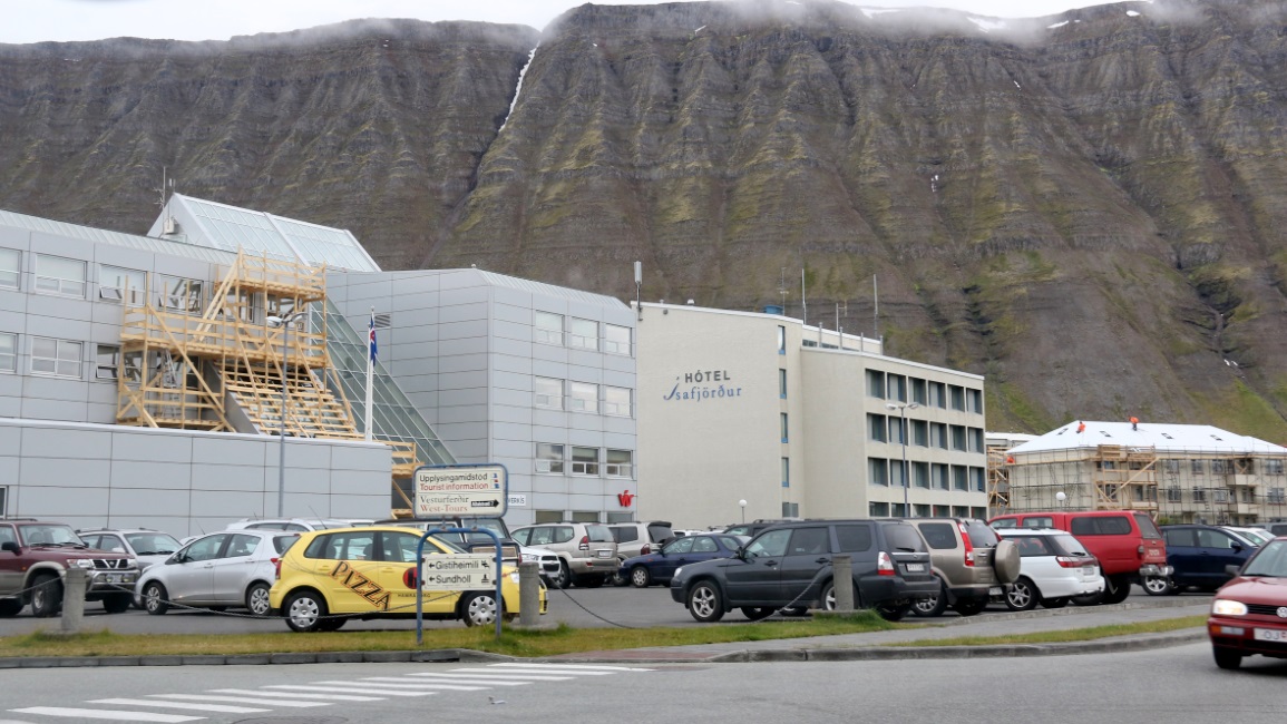 Hotel �safj�r�ur