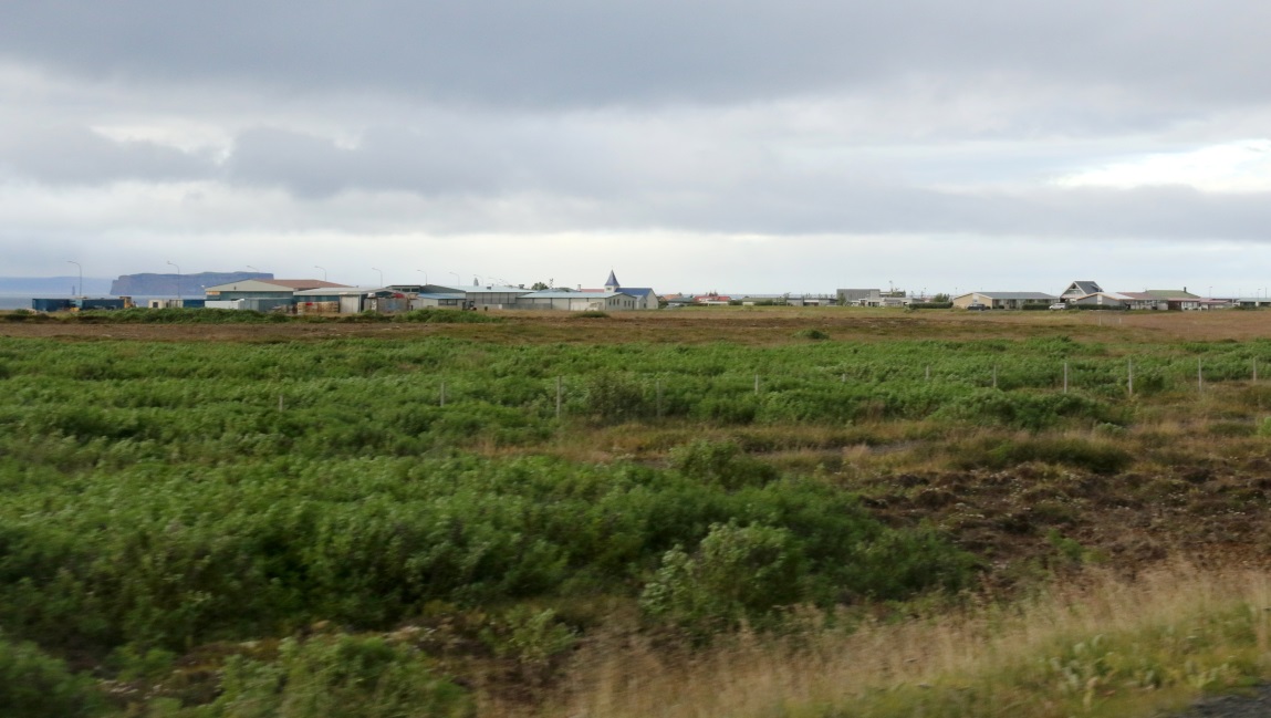 The town of Hofs�s