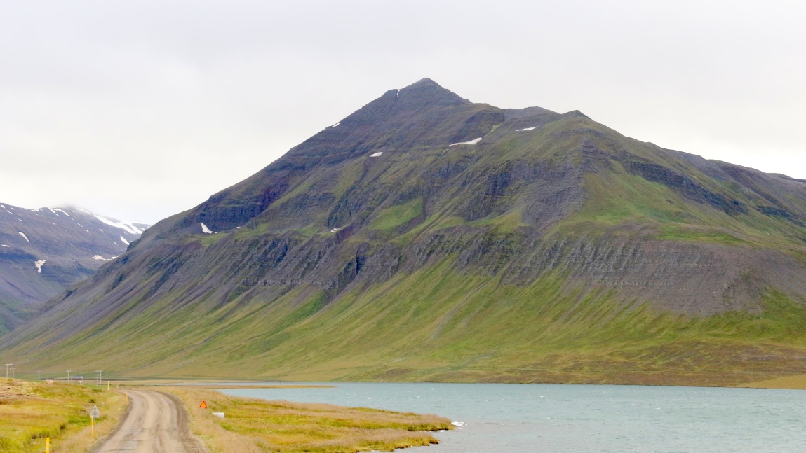 Knappsta�ir Mountain