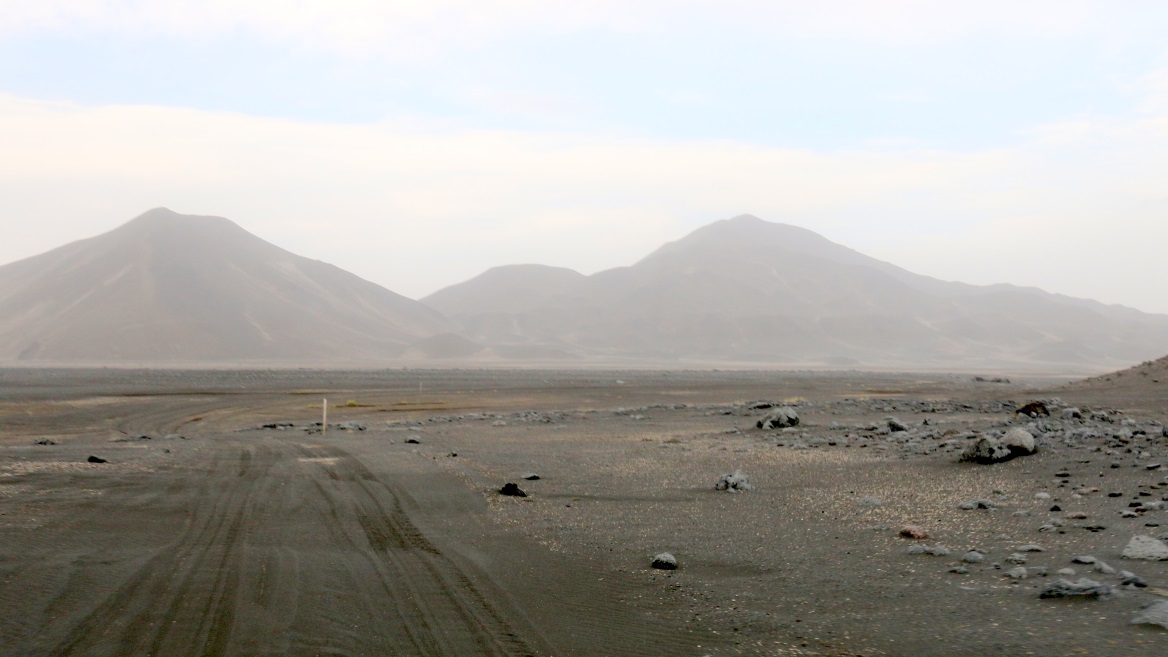 Sandy road