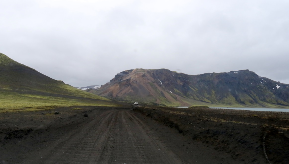 Eastern coast of Frostasta�avatn