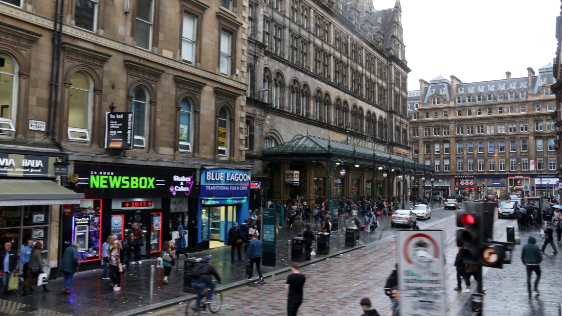 Crossing Gordon Street