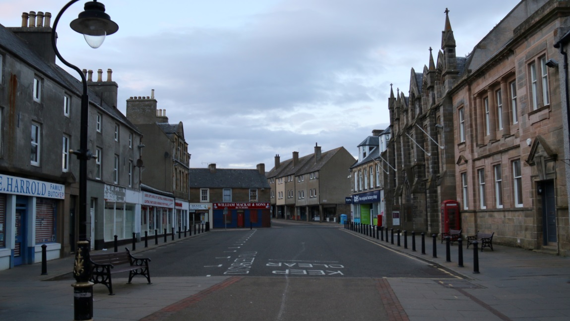 Continuing up High Street