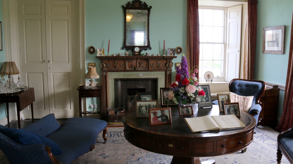 Reception room in Skaill House