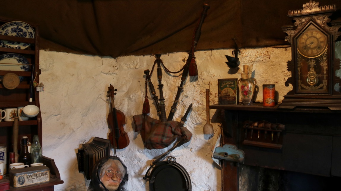 Antique bagpipes
