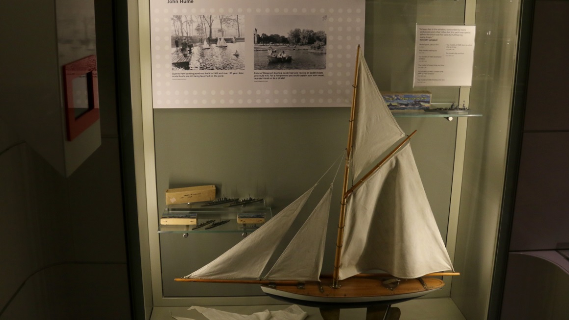 Model sailboat Euan
