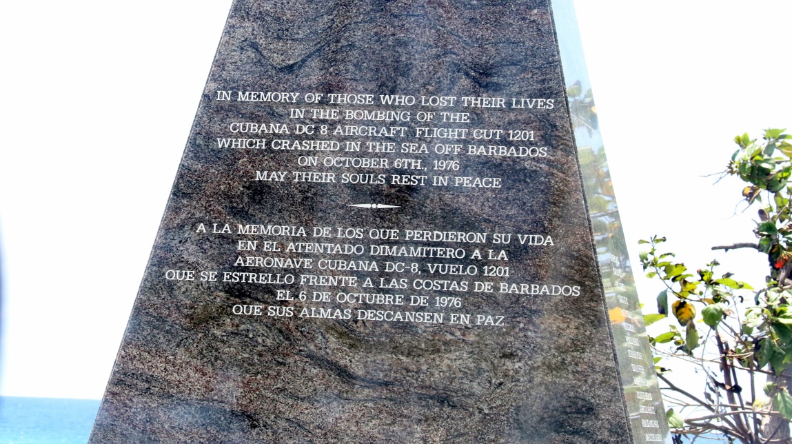 Memorial to a 1976 plane crash