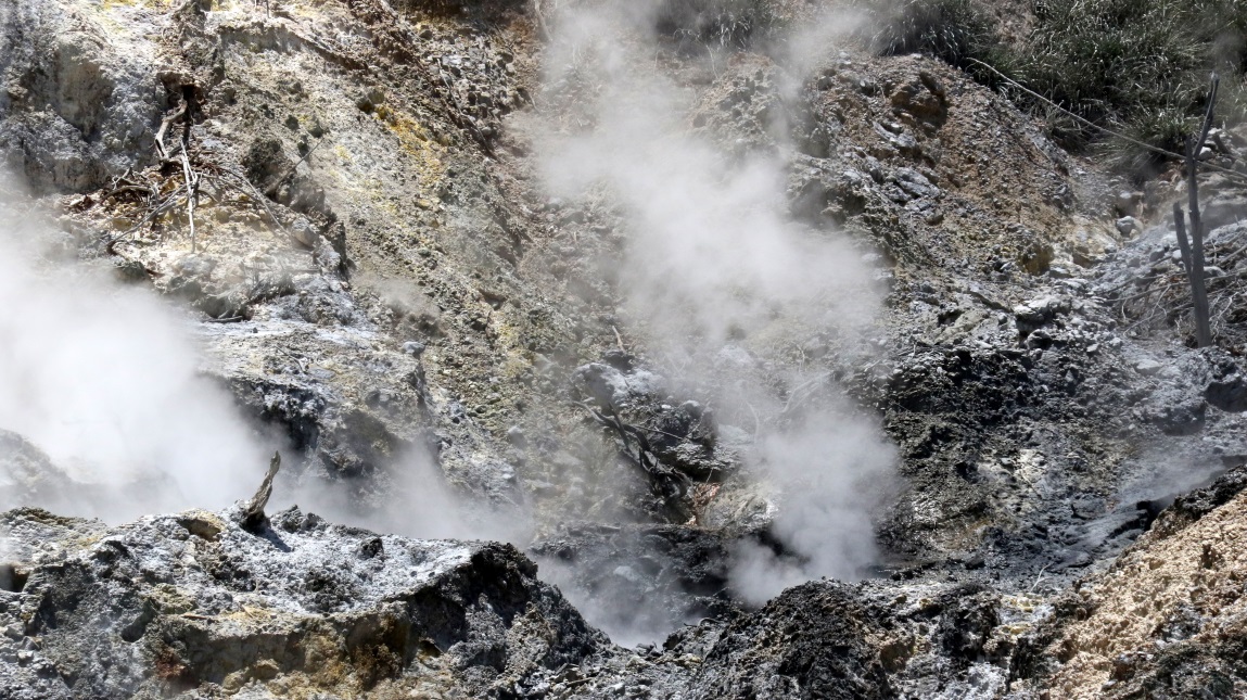Volcanic steam vents