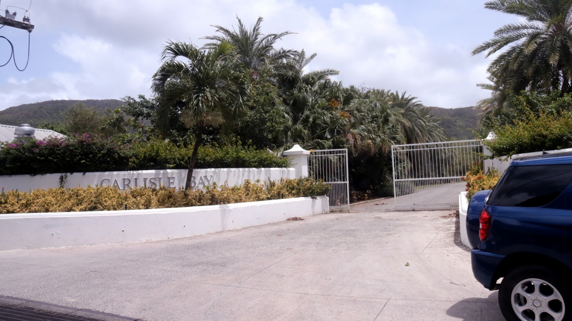 Entrance to Carlisle Bay
