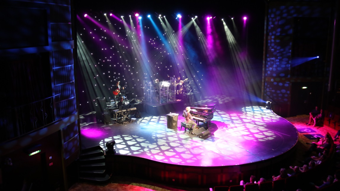 David Brooks and the Piano Man Xperience