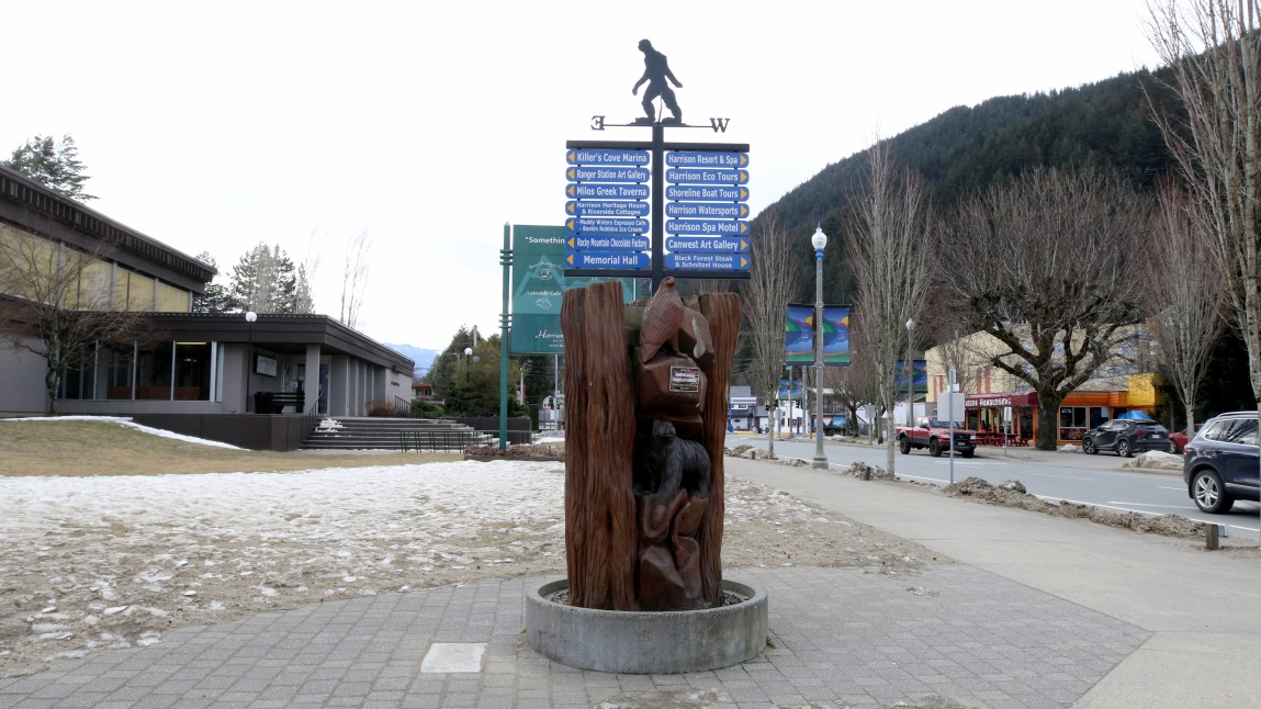 Walking in Harrison Hot Springs