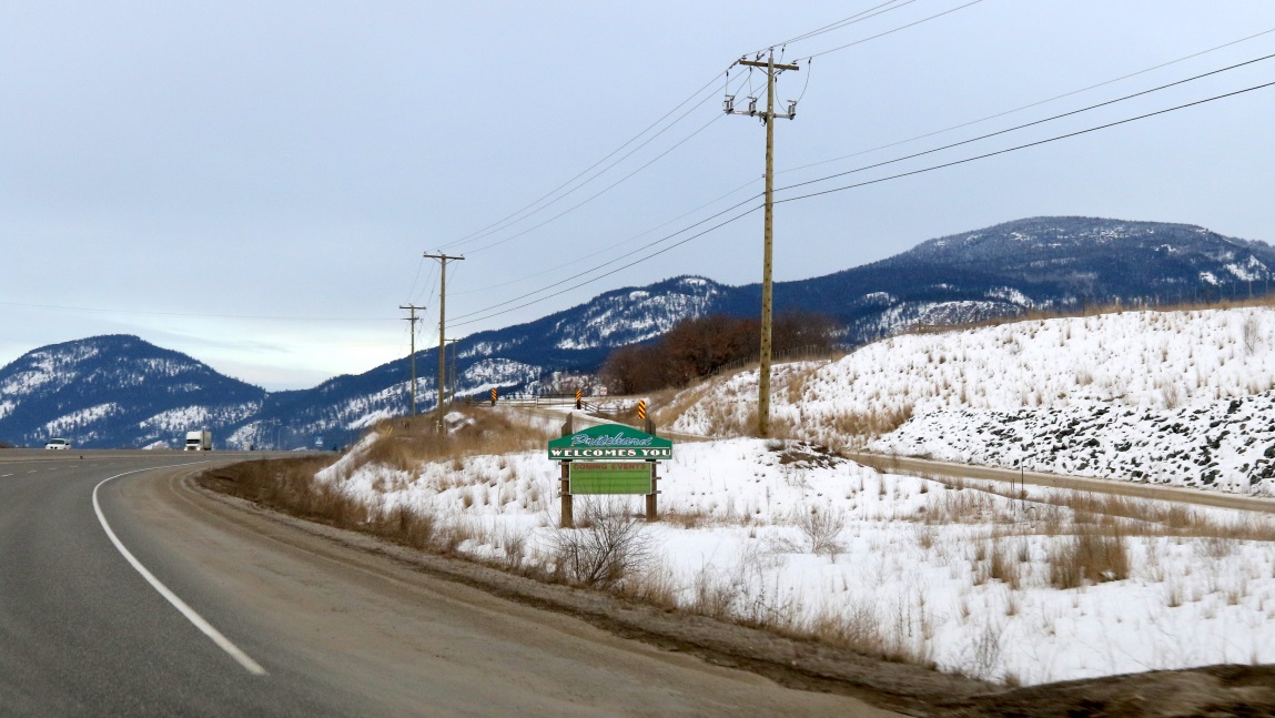 Approaching the town of Pritchard