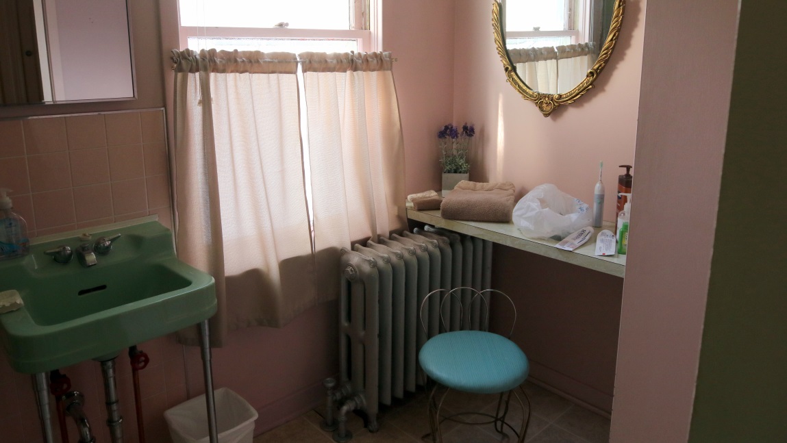 Our pink bathroom at the Holiday Lodge Bed and Breakfast