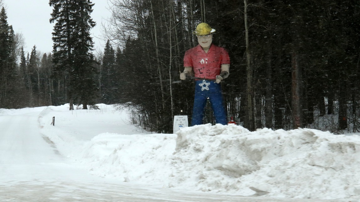 Paul Bunyun statue