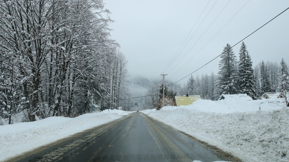 Departing Stewart after a large snowfall
