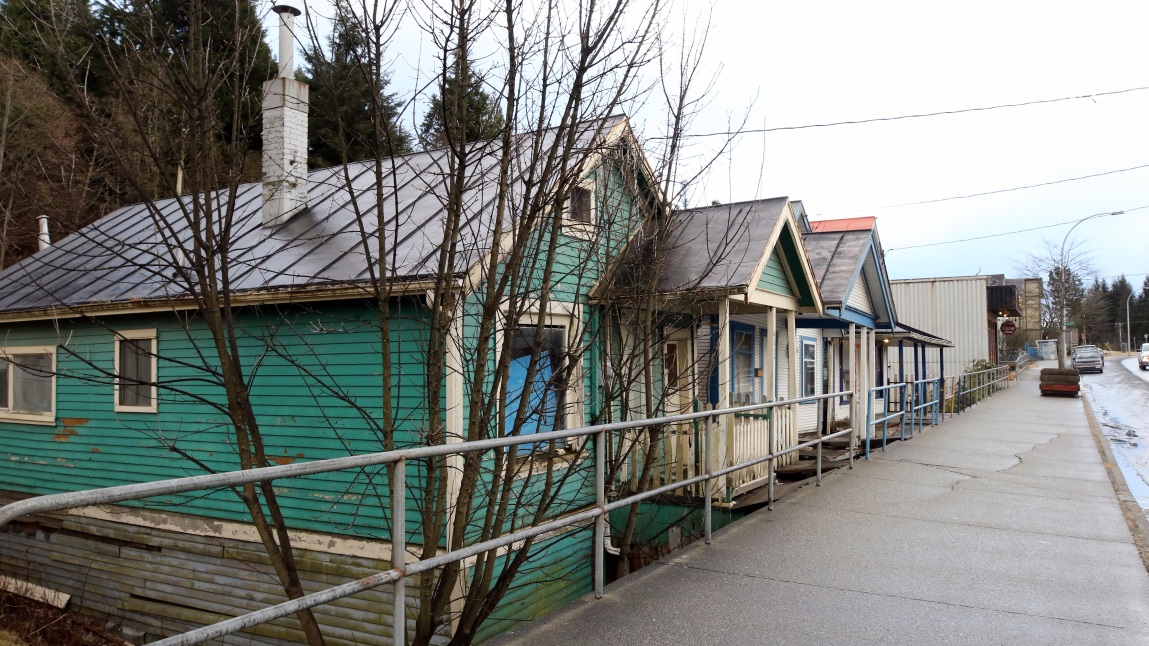 Neat old houses on 3rd Avenue