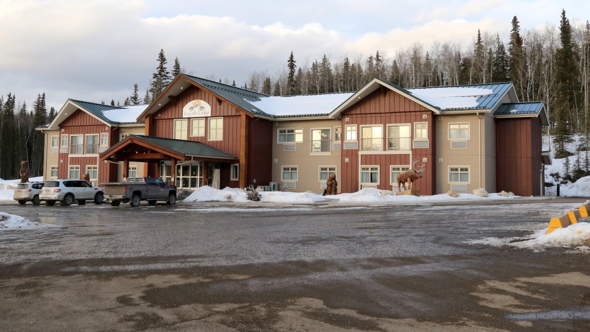 Several nice wood carvings here