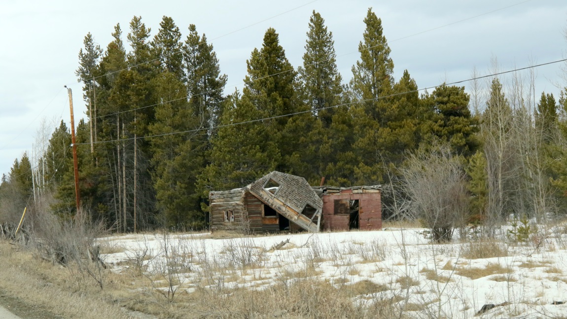 Decrepid house