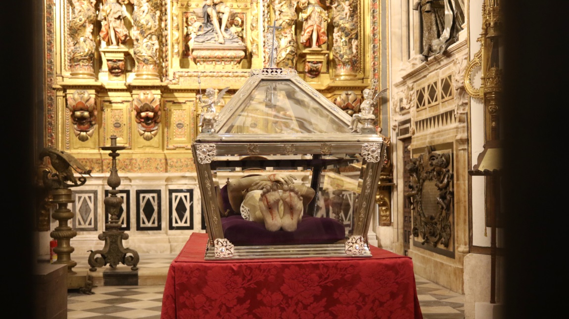 Inside the Catedral de Burgos