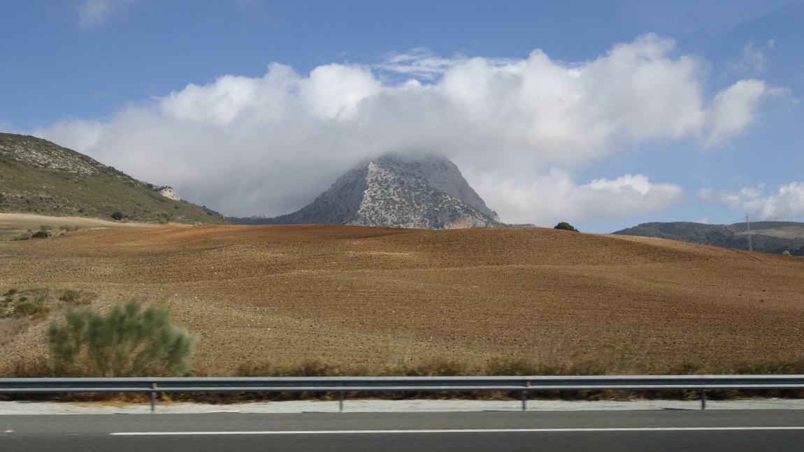 Mountain East of Villanueva de Cauche